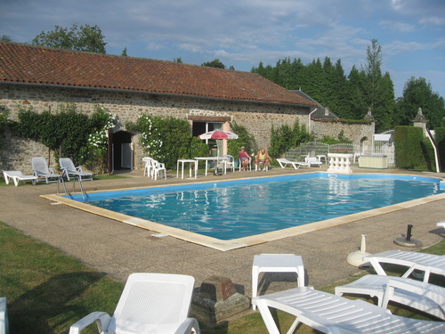 Castel-Camping du Château de Leychoisir Pool