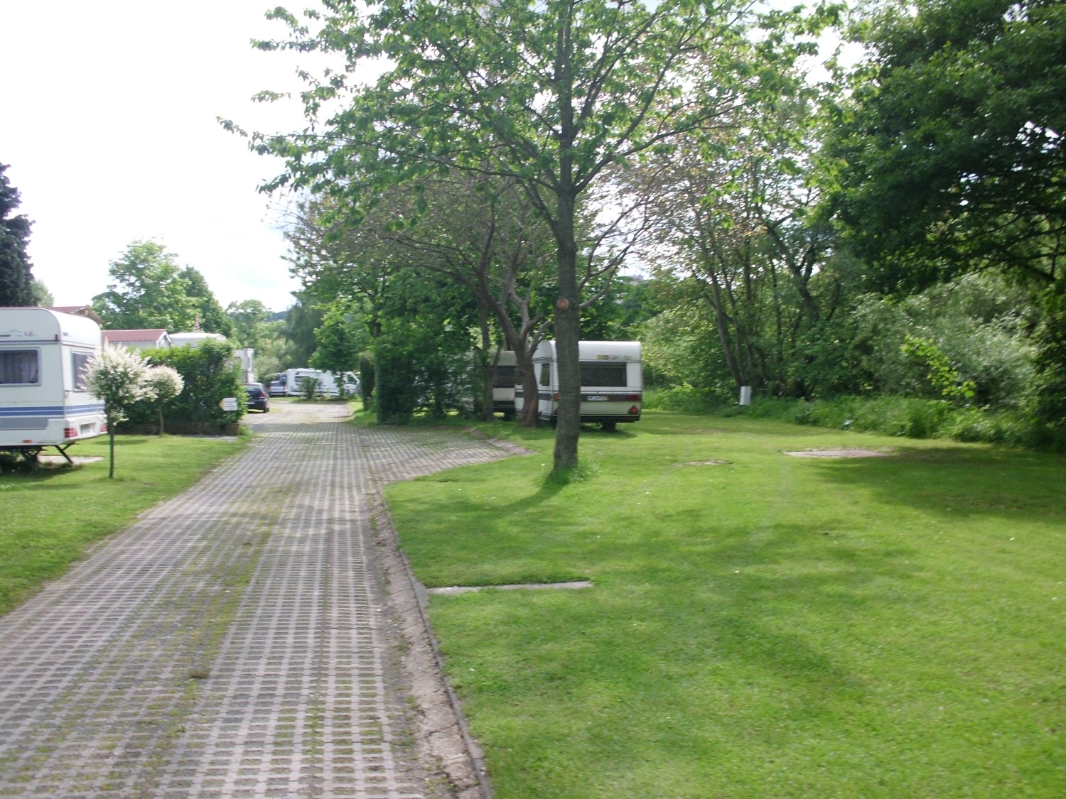Campingplatz Marburg Lahnaue - der Campingplatz an der Lahn